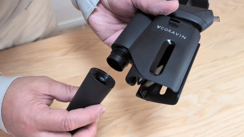 ガスシリンダーの装填画像